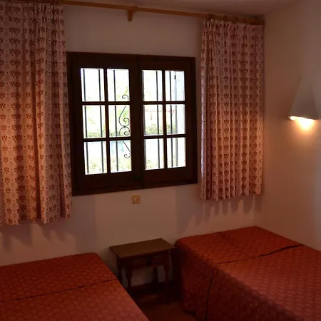 Casa Vacacional Tranquila Con Piscina, Jardin Y Cerca De La Playa En - Es-323-29 ל'אסטרטיט